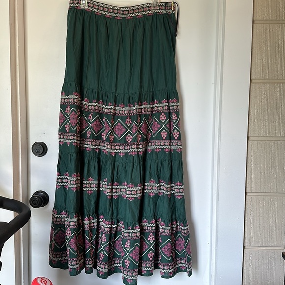 Especia Embroidered Tiered Ruffle Pull On Maxi Skirt Boho green pink large - Picture 2 of 7